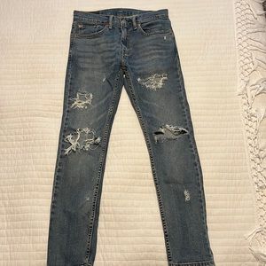 Distressed Levi 519’s